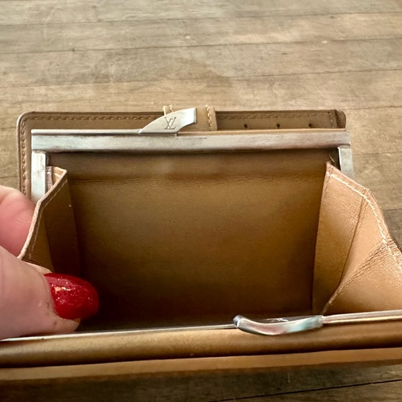 Louis Vuitton Monogram Vernis Porte Monnaie Billets Viennois Kiss-lock Wallet - Picture 7 of 16